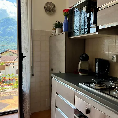 Apartment Nuvola House Mandello del Lario