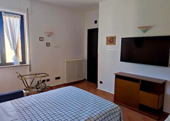 Nuvola House マンデッロ・デル・ラーリオ