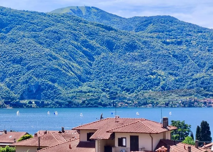 Nuvola House * マンデッロ・デル・ラーリオ